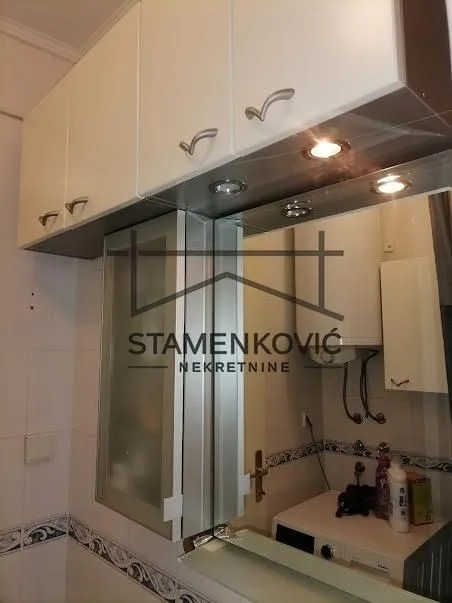 Prodaja, trosoban stan, 71m², Salajka, Novi Sad Sve Podlokacije
