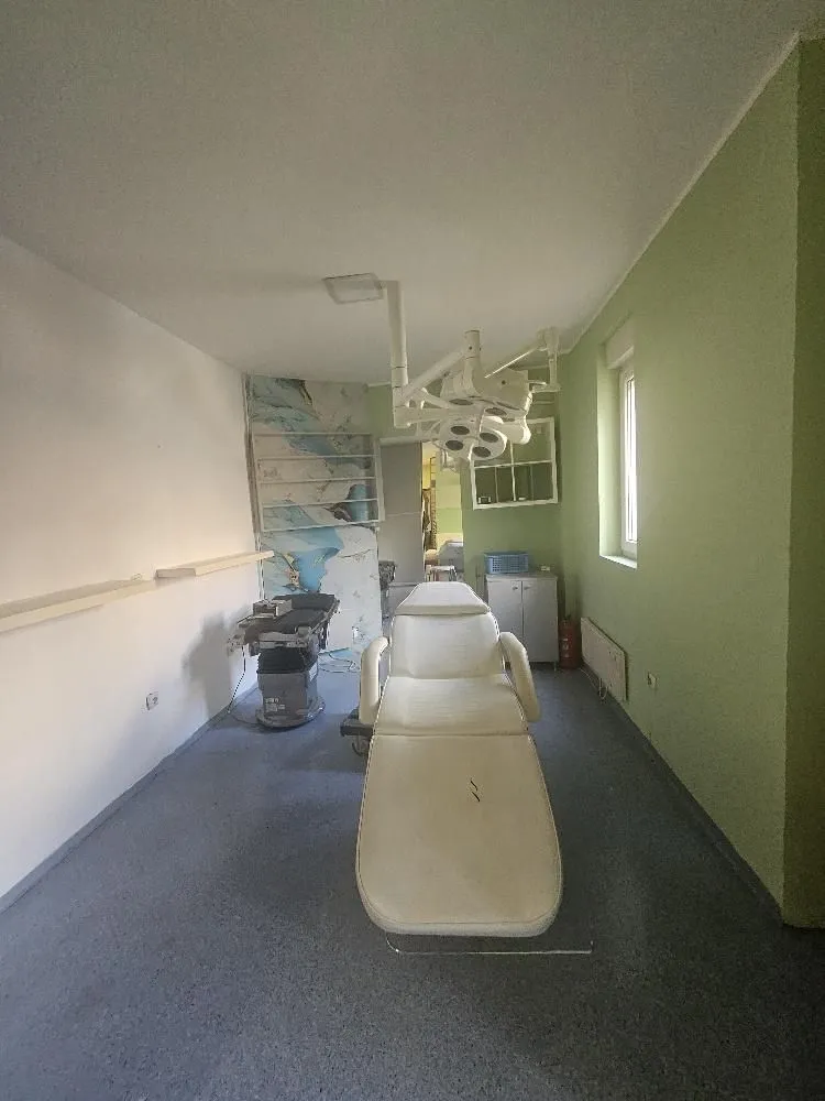 Izdavanje, poslovni prostor, 82m², Stari Grad, Beograd
