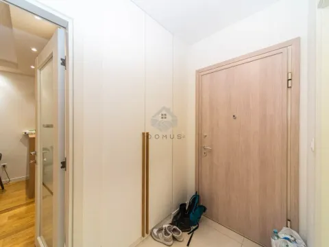 Izdavanje, dvosoban stan, 70m², Central Point, Podgorica - image 11