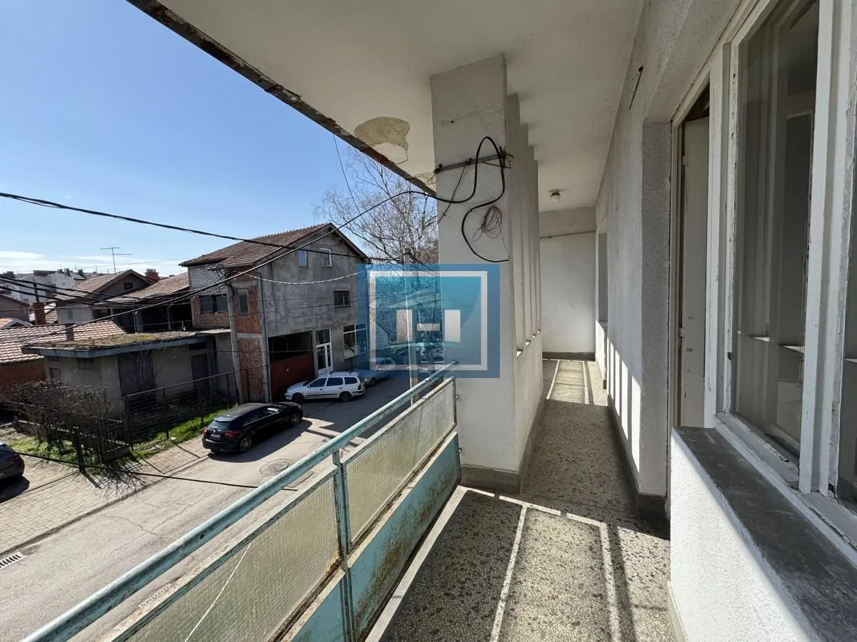 Prodaja, trosoban stan, 77m², Centar, Ćuprija
