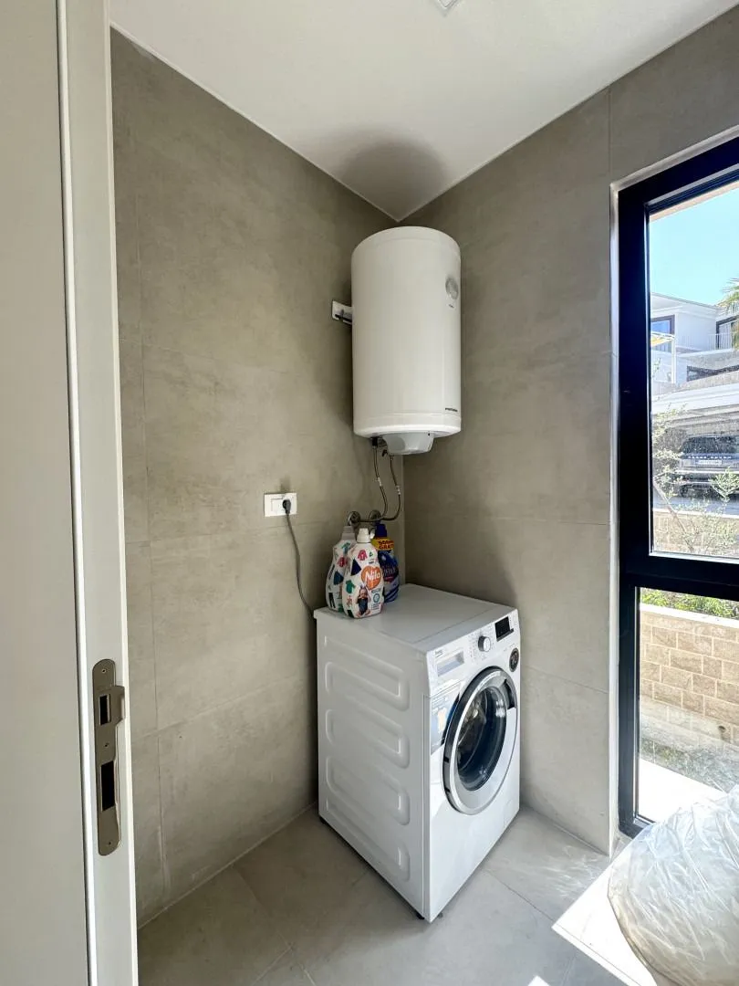 Prodaja, kuća, 370m², Kava, Tivat
