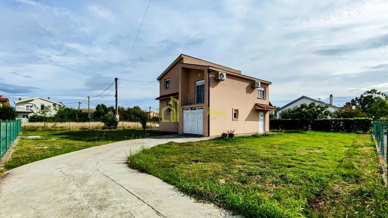 Prodaja, kuća, 160m², Donja Gorica, Podgorica