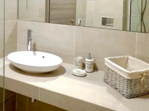 Rent, one bedroom apartment, 60m², Centar, Tivat - image 9