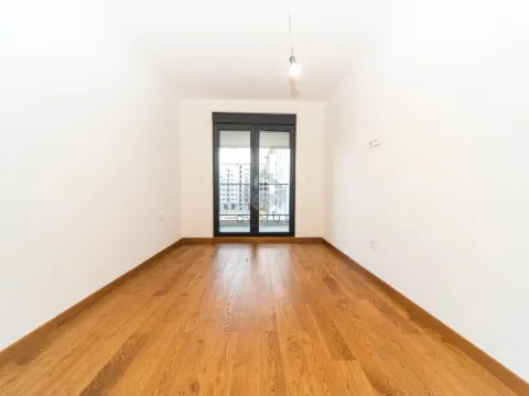 Prodaja, jednosoban stan, 52m², Tološi, Podgorica - image 4