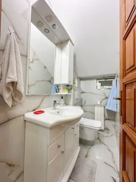 Prodaja, kuća, 200m², Zagorič, Podgorica - image 16