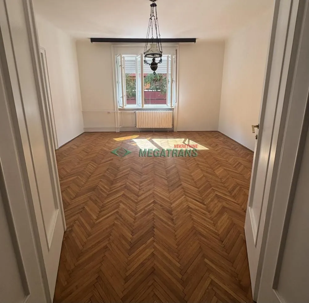 Izdavanje, trosoban stan, 105m², Novi Sad Sve Podlokacije, Novi Sad