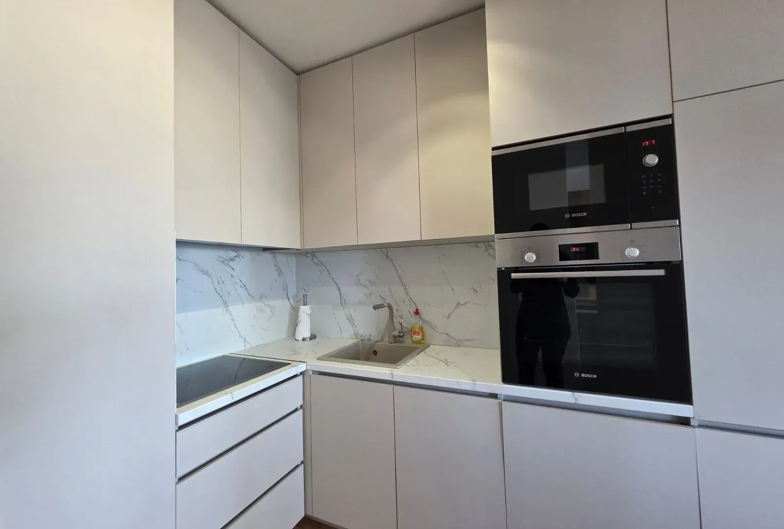 Sale, three bedroom apartment, 90m², Blizikuće, Budva