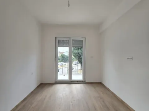 Izdavanje, trosoban stan, 83m², Zabjelo, Podgorica - image 9