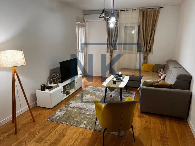 Prodaja, jednosoban stan, 49m², Central Point, Podgorica