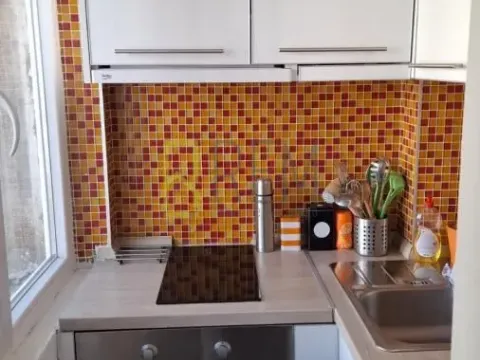 Prodaja, garsonjera, 34m², Centar, Tivat - image 2