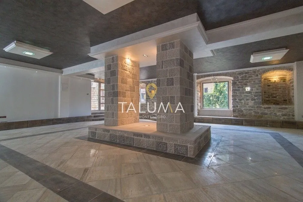 Sale, office space, 102m², Centar, Herceg Novi