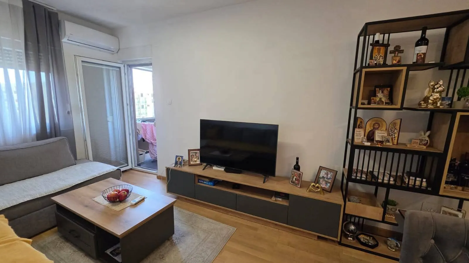 Prodaja, jednosoban stan, 46m², Pobrežje, Podgorica