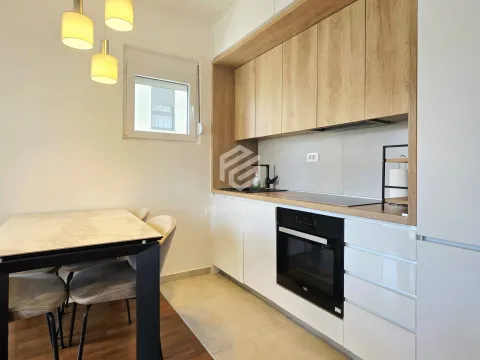 Rent, one bedroom apartment, 47m², City Kej, Podgorica - image 6