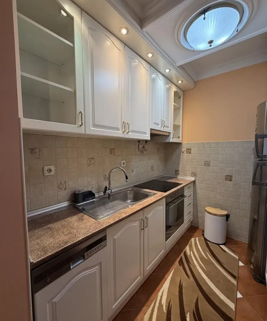 Izdavanje, četvorosoban stan, 75m², Vukov Spomenik, Zvezdara Sve Podlokacije