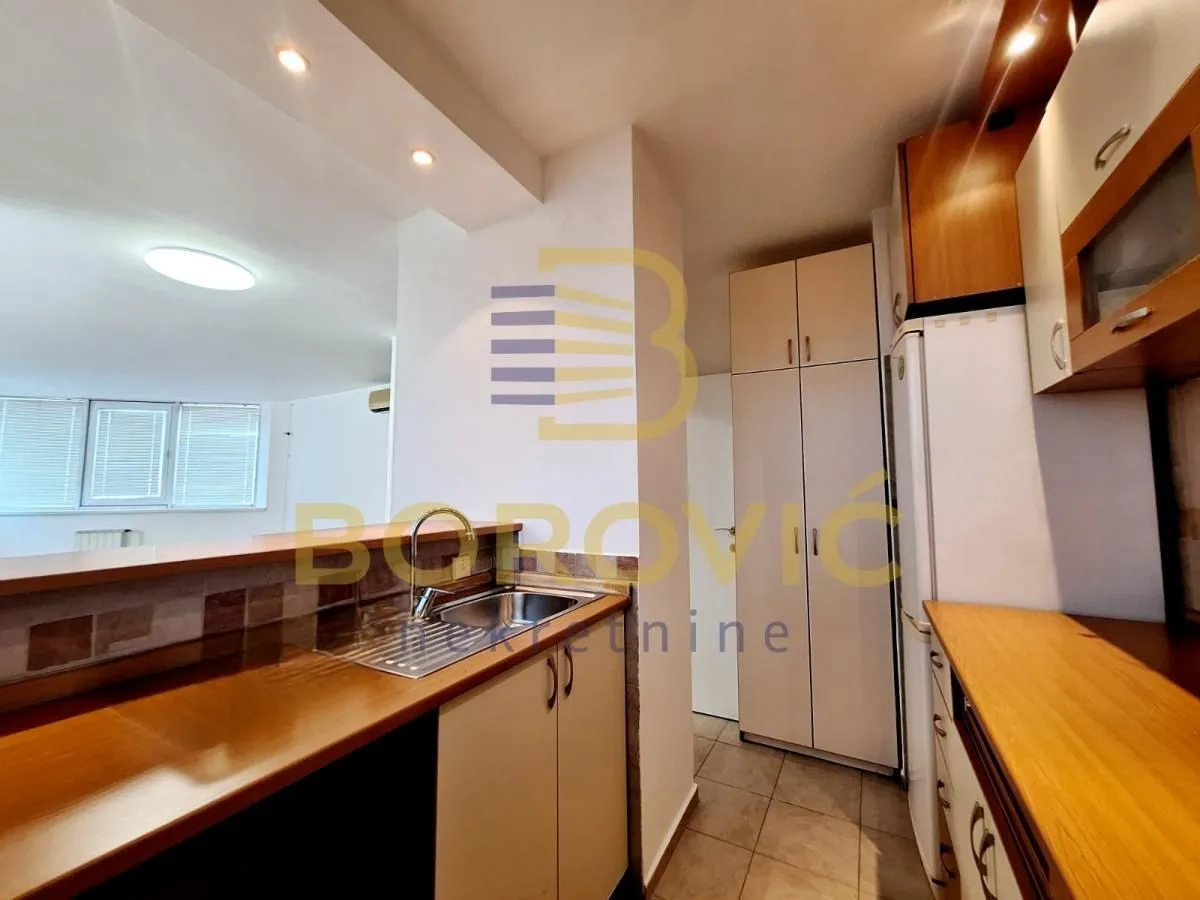 Rent, four bedroom apartment, 110m², Novi Beograd Blok 29, Novi Beograd Sve Podlokacije