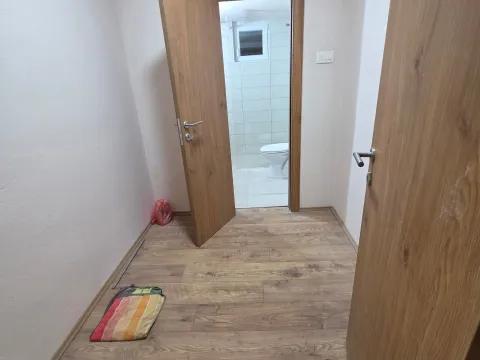 Rent, office space, 100m², Dalmatinska ulica, Podgorica - image 4