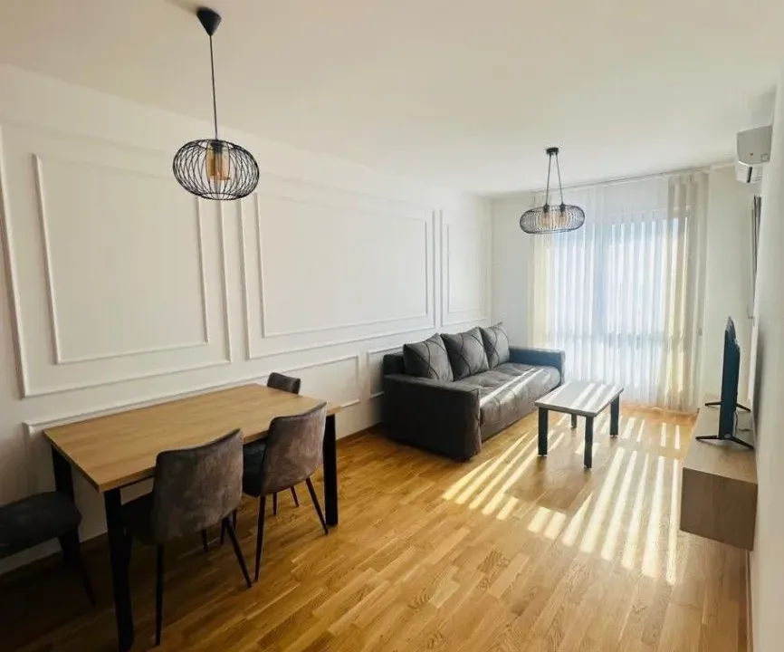 Izdavanje, jednosoban stan, 50m², Bečići, Budva