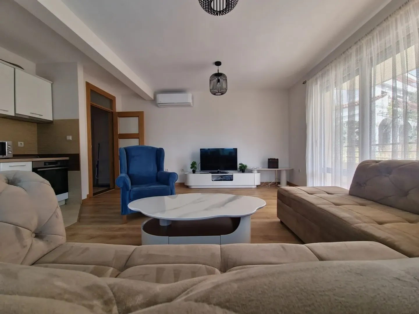Rent, two bedroom apartment, 110m², Bečići, Budva