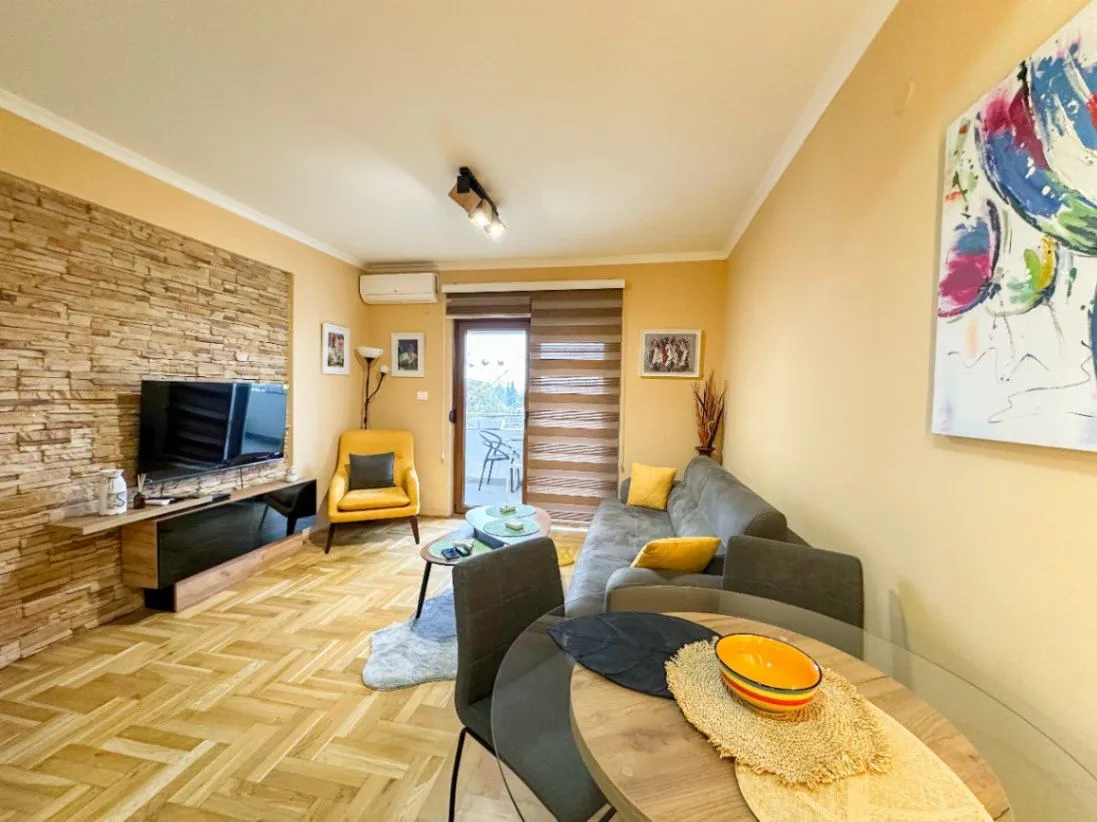 Izdavanje, dvosoban stan, 65m², City Kvart, Podgorica