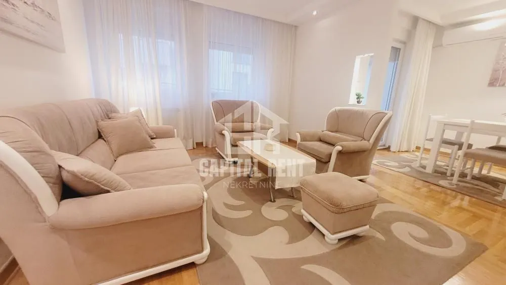 Izdavanje, trosoban stan, 72m², Južni Bulevar, Vračar Sve Podlokacije