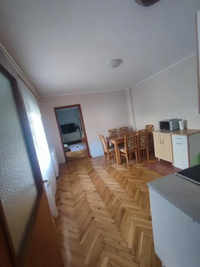 Prodaja, kuća, 200m², Betanija, Novi Sad Sve Podlokacije