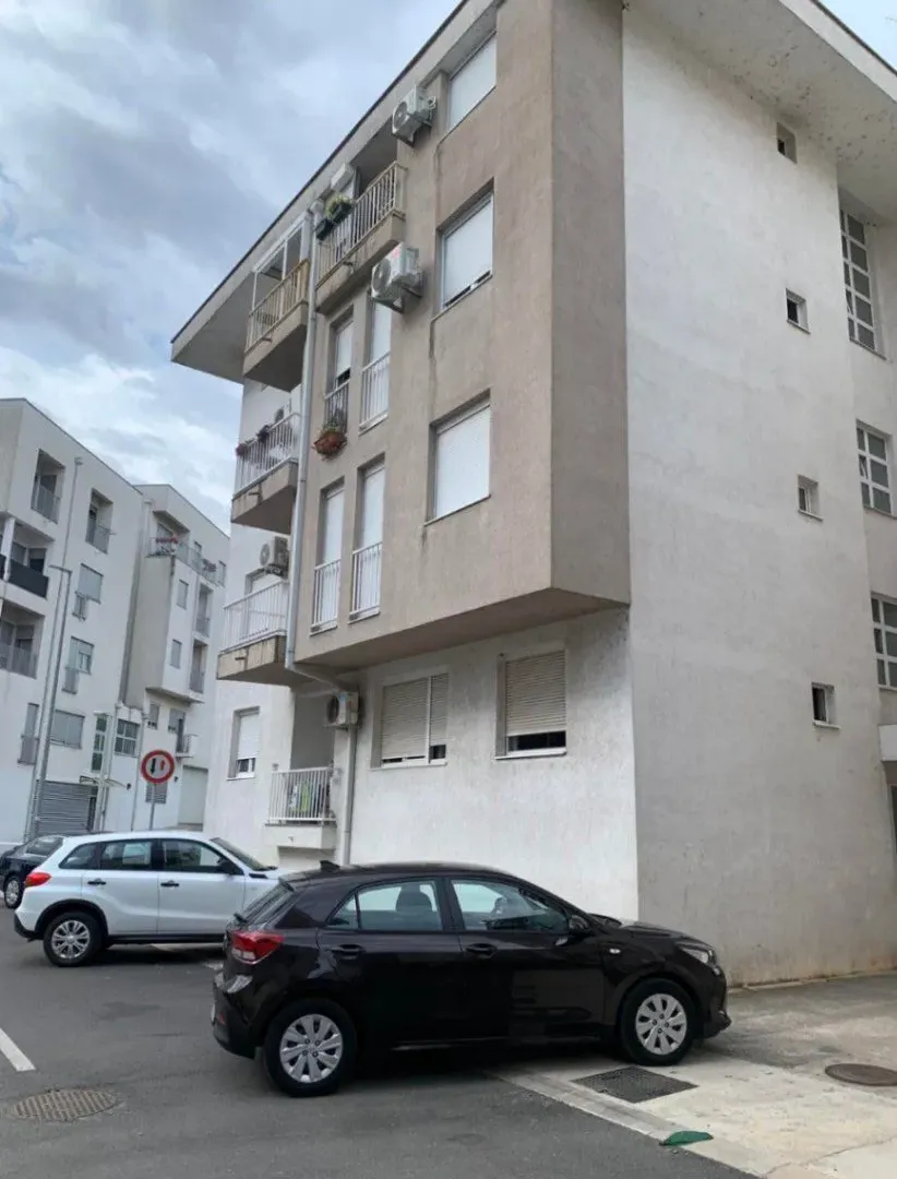 Prodaja, dvosoban stan, 49m², Zagorič, Podgorica