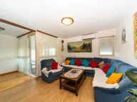 Prodaja, dvosoban stan, 77m², Blok 5, Podgorica - image 2