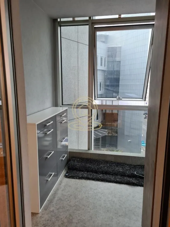 Izdavanje, trosoban stan, 83m², Vračar Hram, Vračar Sve Podlokacije