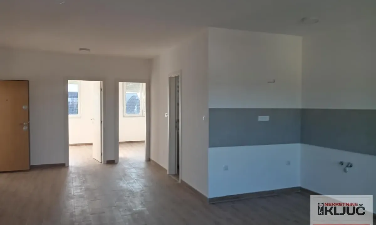 Sale, three bedroom apartment, 75m², Veternik, Novi Sad Sve Podlokacije