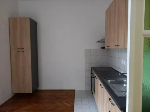 Rent, two bedroom apartment, 60m², Zemun Centar, Zemun Sve Podlokacije - image 5