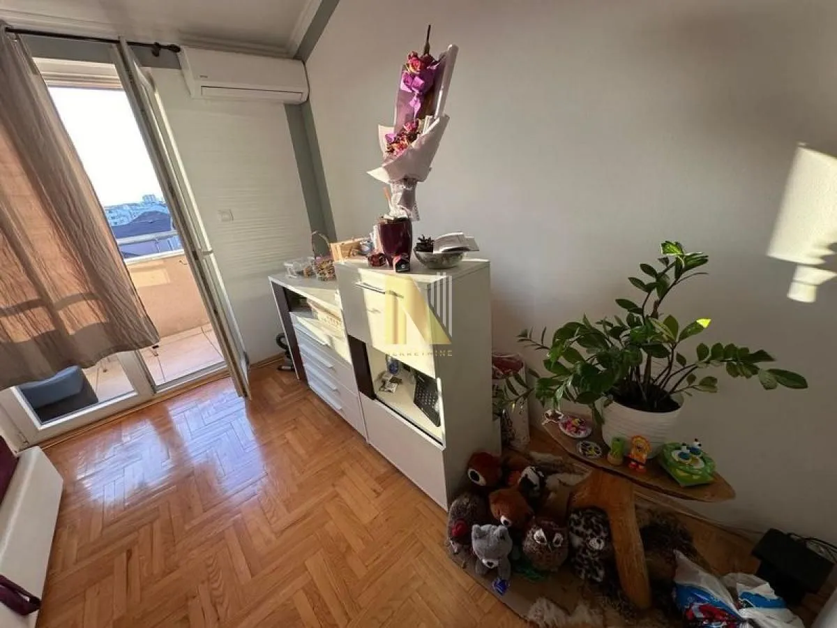 Prodaja, dvosoban stan, 52m², Podbara, Novi Sad Sve Podlokacije