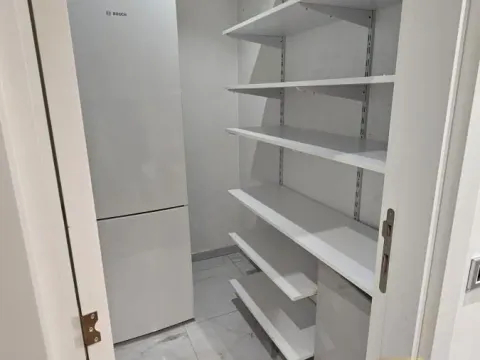 Rent, house, 200m², Ledine, Beograd - image 21