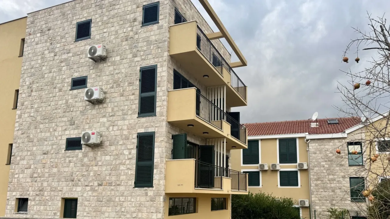 Sale, three bedroom apartment, 100m², Obala Đuraševića, Tivat