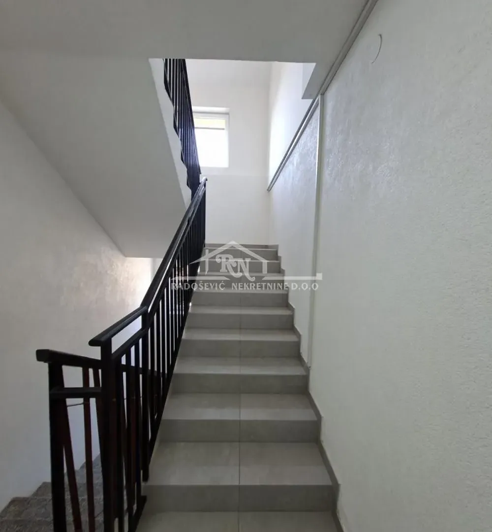 Prodaja, dvosoban stan, 57m², Galenika, Beograd