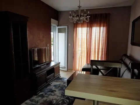 Izdavanje, jednosoban stan, 34m², Centar, Podgorica - image 4