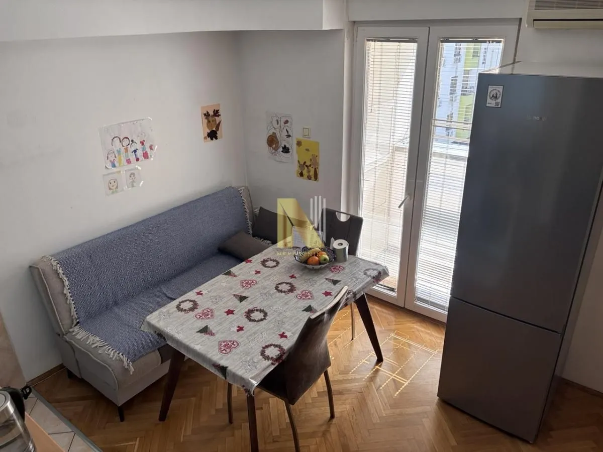 Prodaja, trosoban stan, 48m², Adamovićevo Naselje, Novi Sad Sve Podlokacije