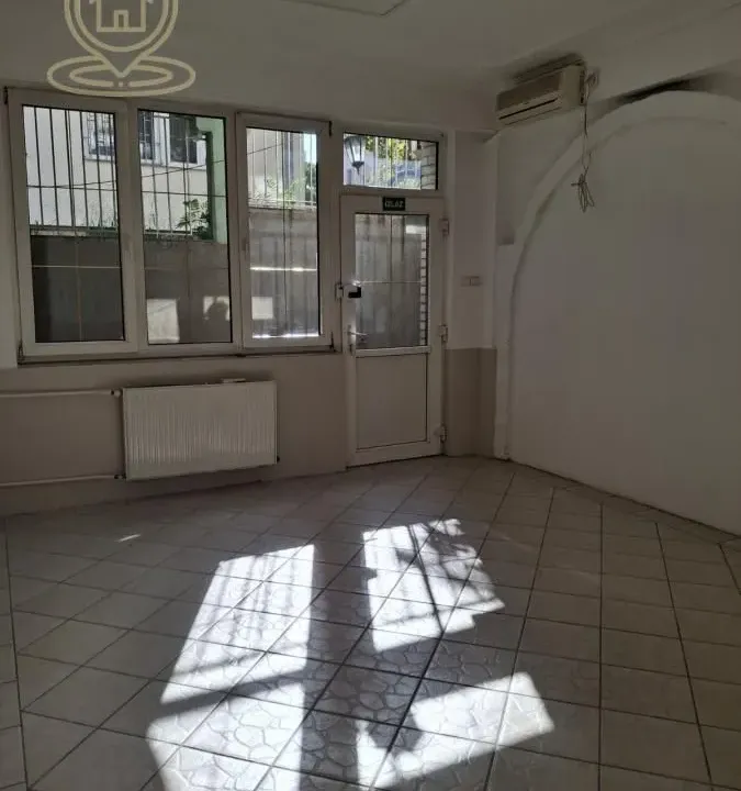 Rent, office space, 160m², Grbavica, Novi Sad Sve Podlokacije