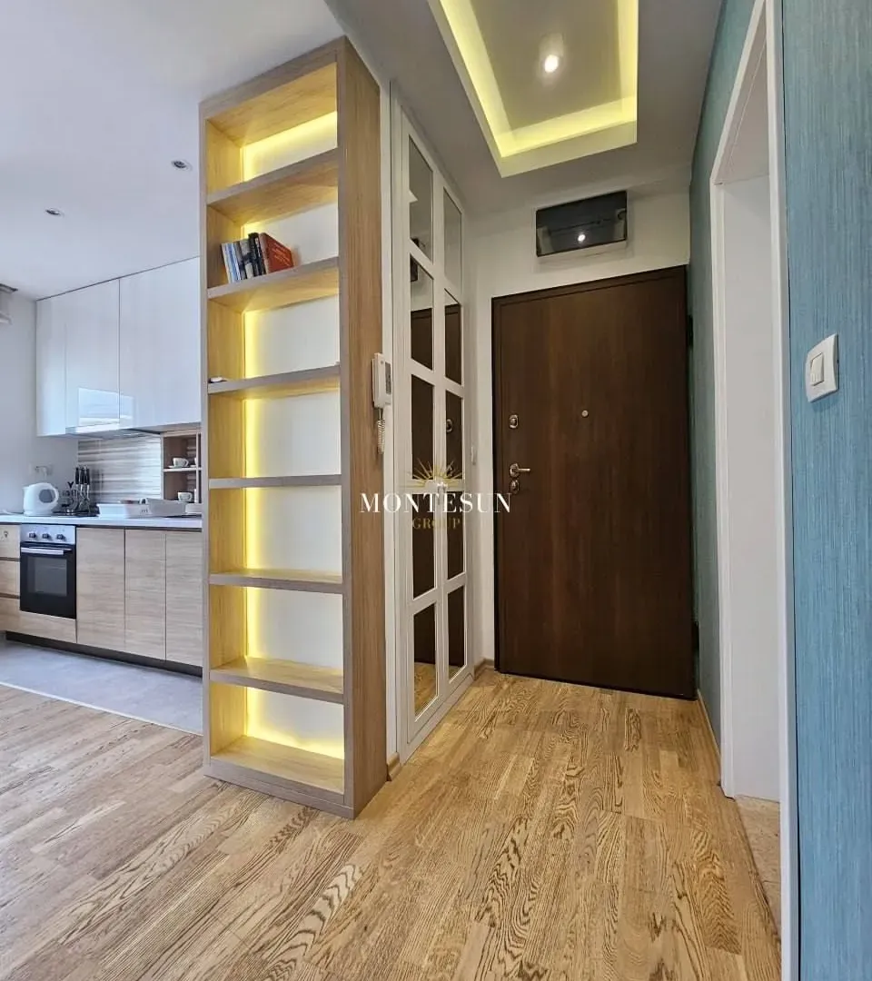 Rent, one bedroom apartment, 43m², Budva, Crna Gora