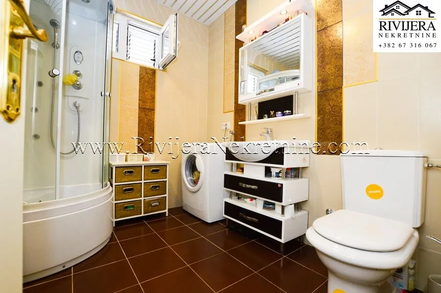 Prodaja, dvosoban stan, 98m², Igalo, Herceg Novi