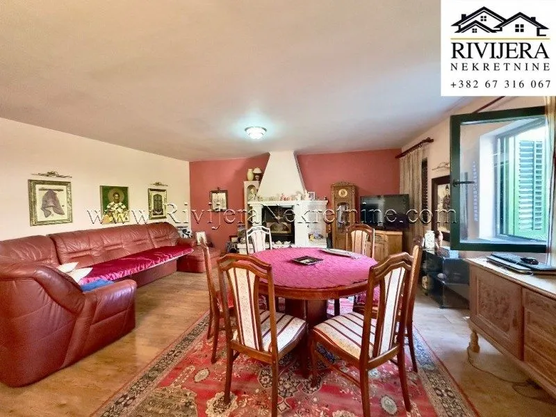 Prodaja, kuća, 250m², Strp, Kotor
