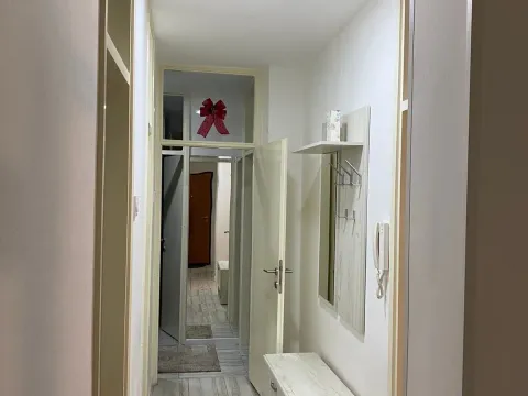 Izdavanje, dvosoban stan, 100m², Preko Morače, Podgorica - image 8