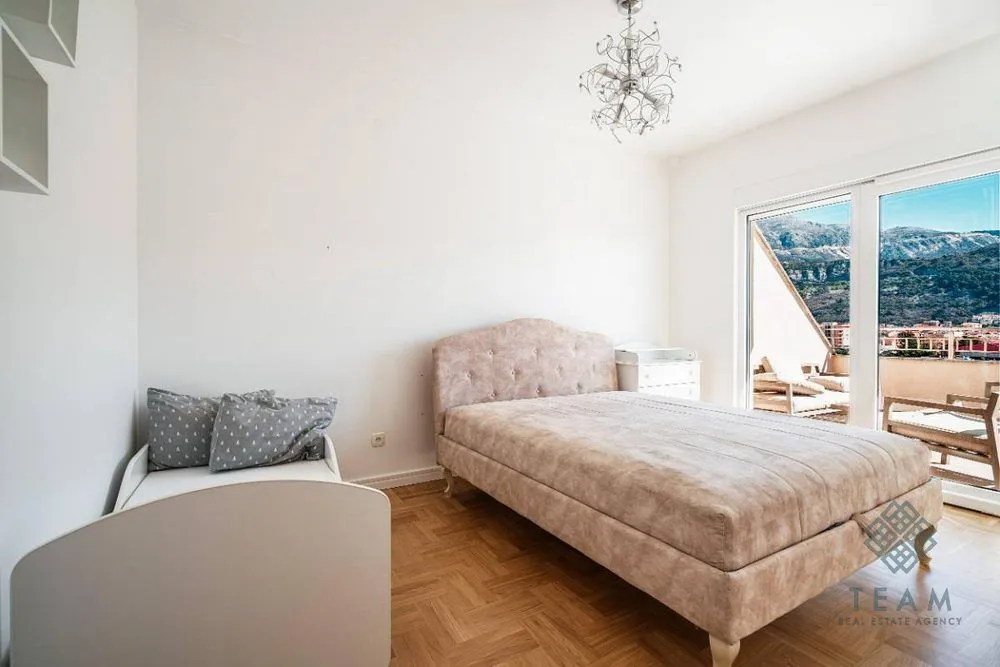 Sale, three bedroom apartment, 105m², Centar, Budva