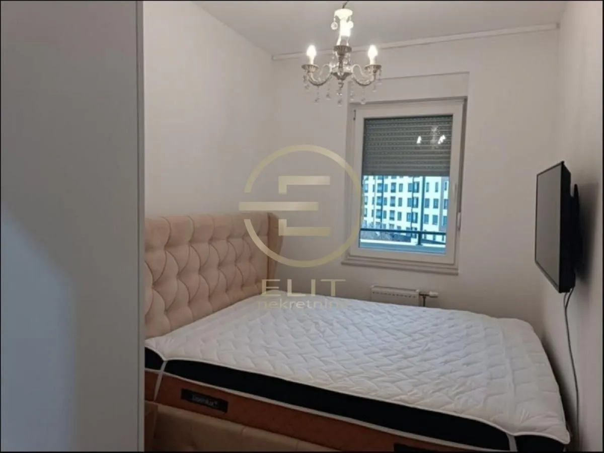 Izdavanje, stan, 42m², Socijalno, Novi Sad Sve Podlokacije