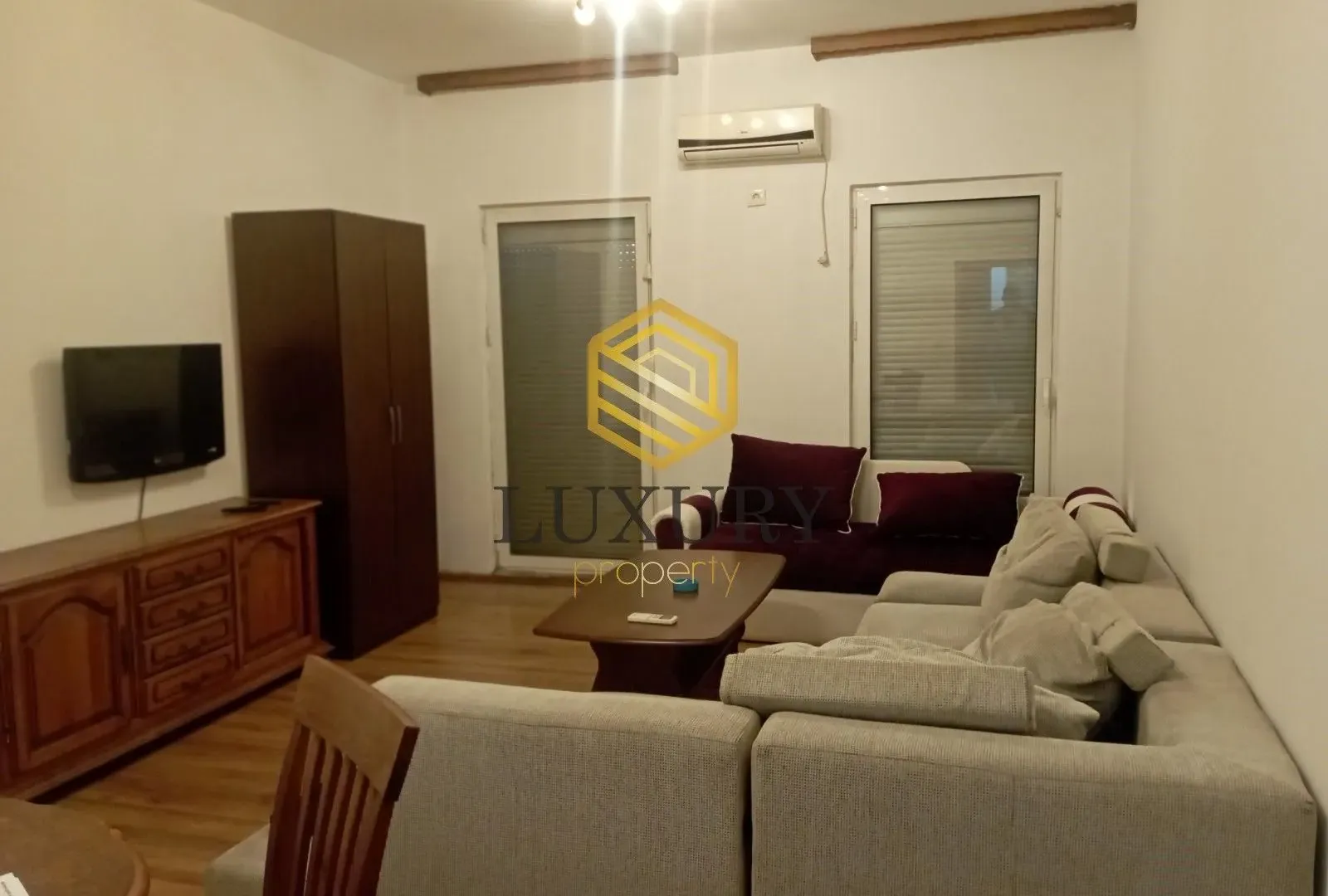 Izdavanje, garsonjera, 30m², 1 maj, Podgorica
