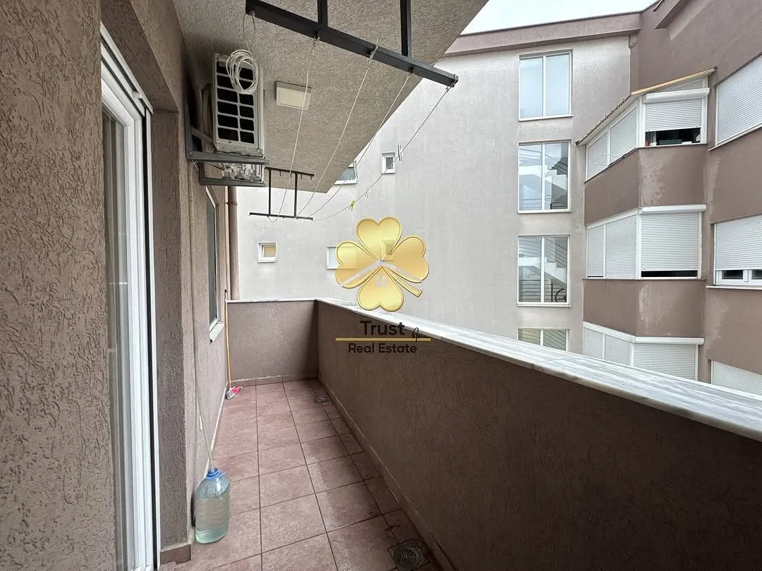 Izdavanje, dvosoban stan, 65m², Ljubović, Podgorica