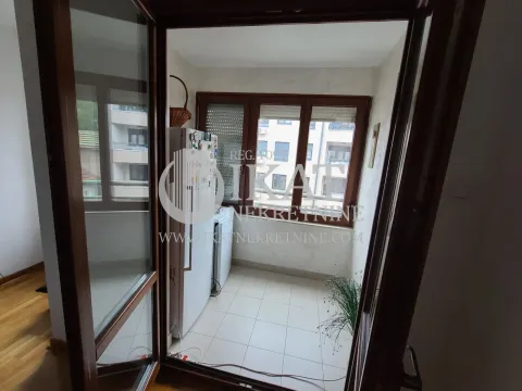 Prodaja, četvorosoban stan, 102m², Kalenić Pijaca, Vračar Sve Podlokacije - image 19