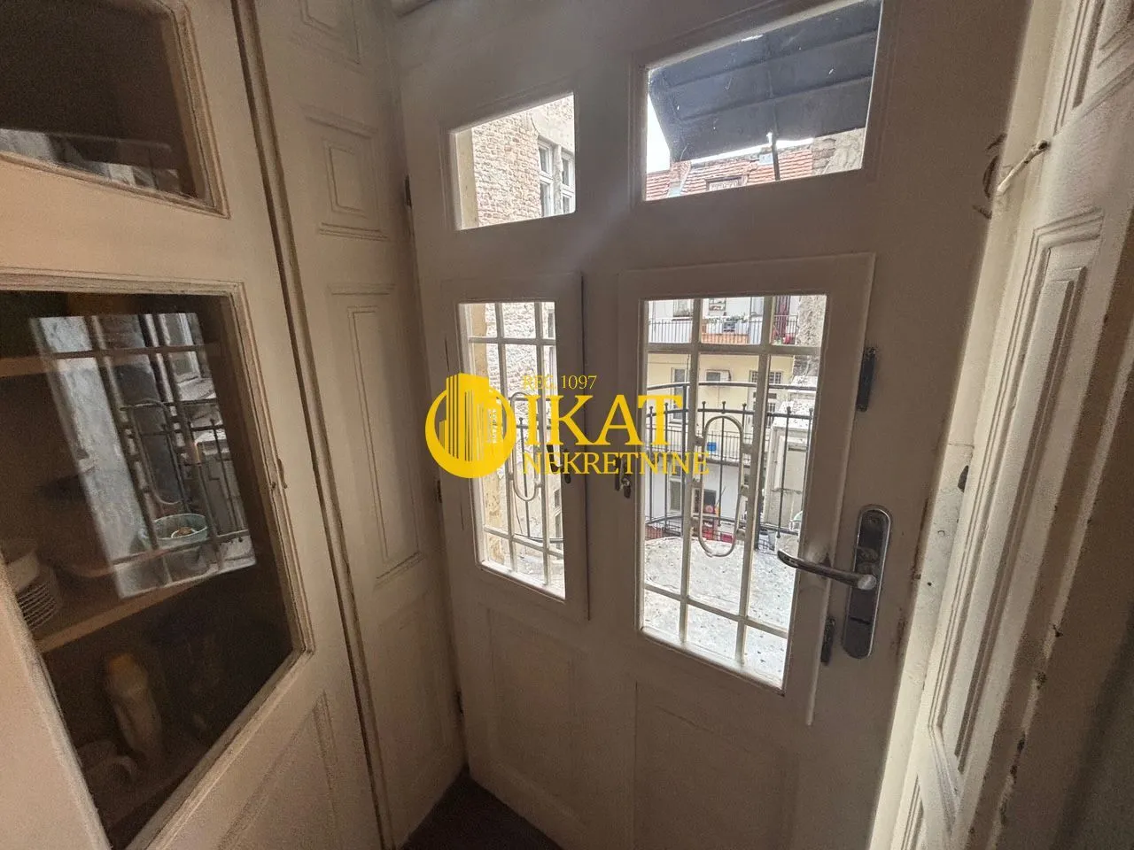 Izdavanje, dvosoban stan, 95m², Stari Grad, Beograd