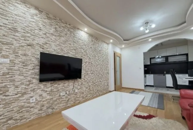 Izdavanje, jednosoban stan, 50m², City Kvart, Podgorica