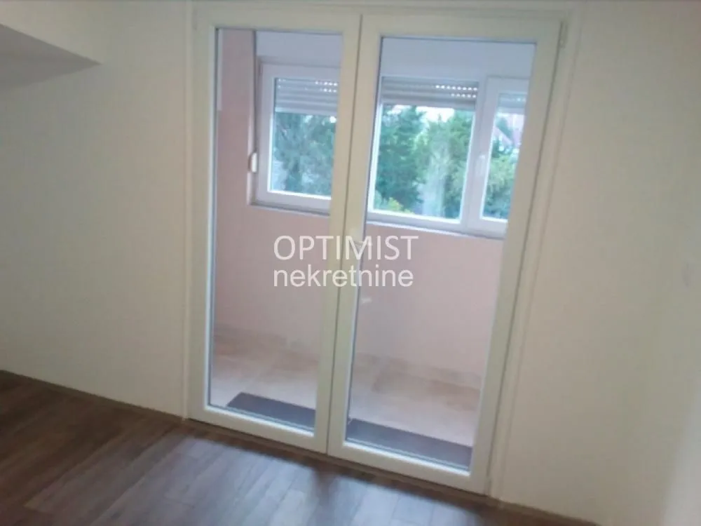 Sale, three bedroom apartment, 59m², Borča 1, Borča Sve Podlokacije