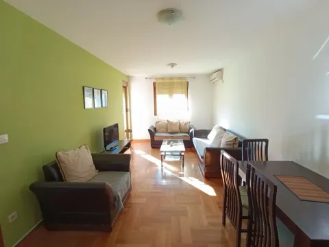 Rent, one bedroom apartment, 44m², Stari Aerodrom, Podgorica - image 4
